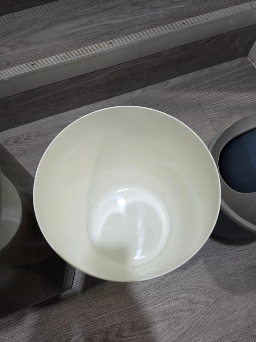 Set of 4 Garbage Bins and Trash Cans - photo 5