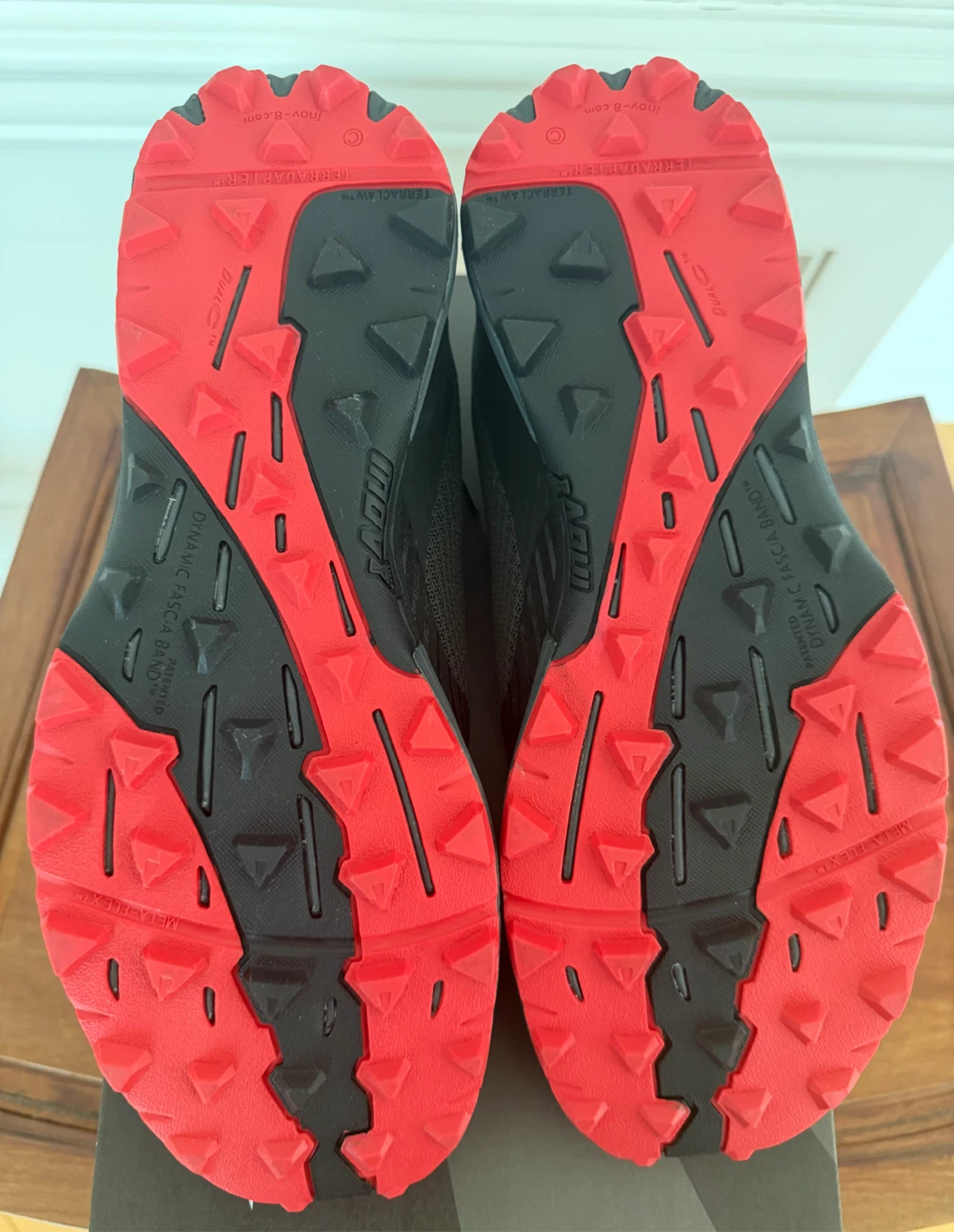 Inov-8 Terraclaw 220 - Size 8.5 - photo 2