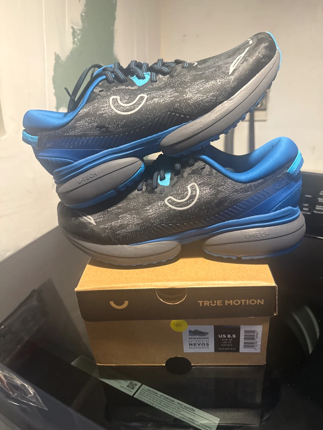 True Motion U-Tech Nevos Elements Running Shoes US 8.5 - photo 2