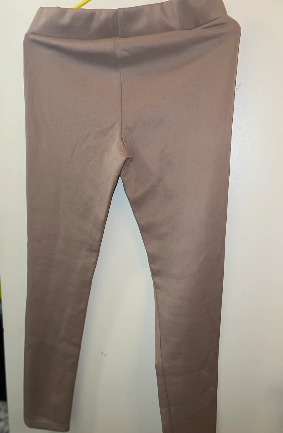 Suzy Shier Tan Leggings - photo 2