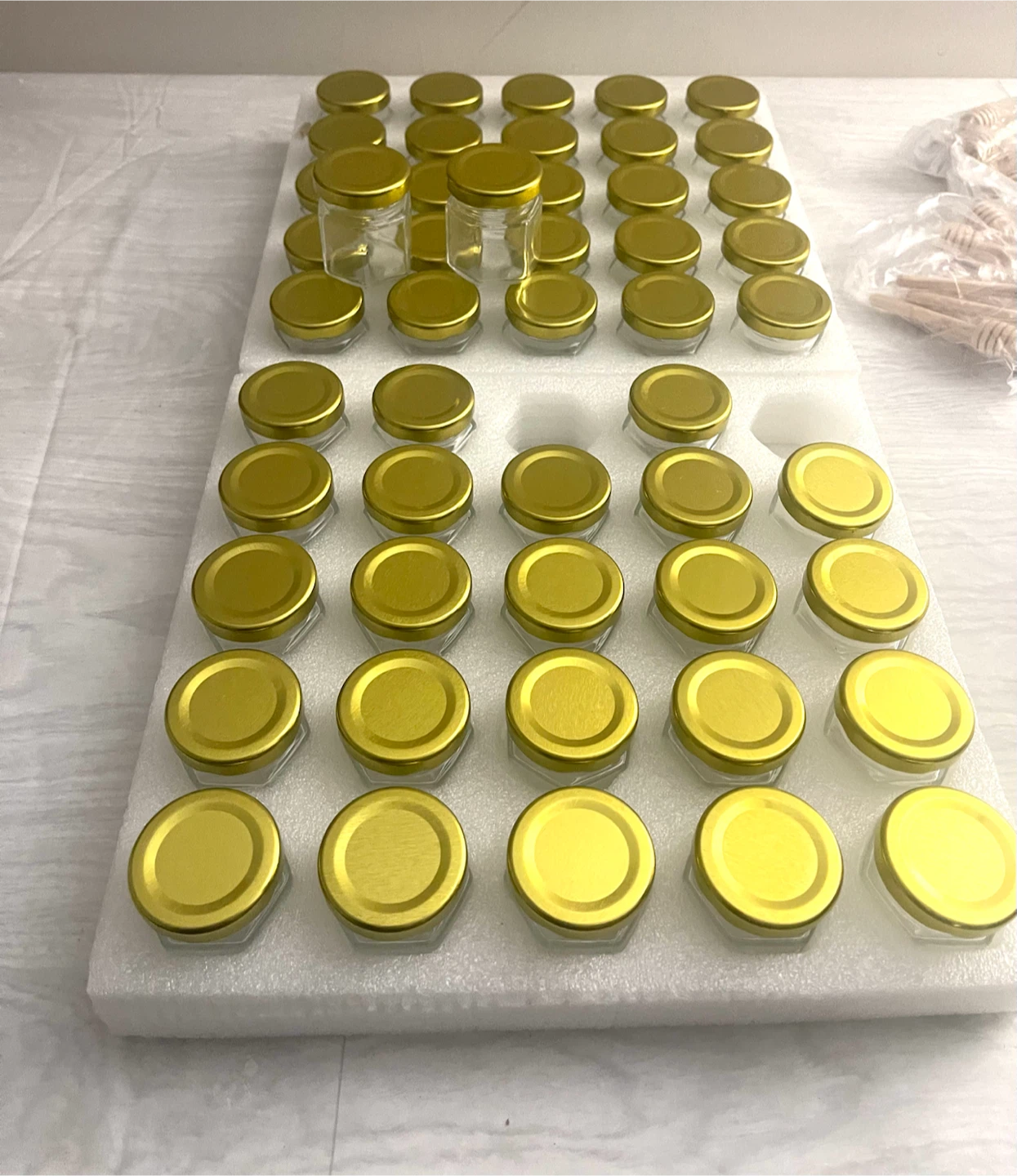 Set of 50 Mini Glass Jars with Gold Lids - photo 2