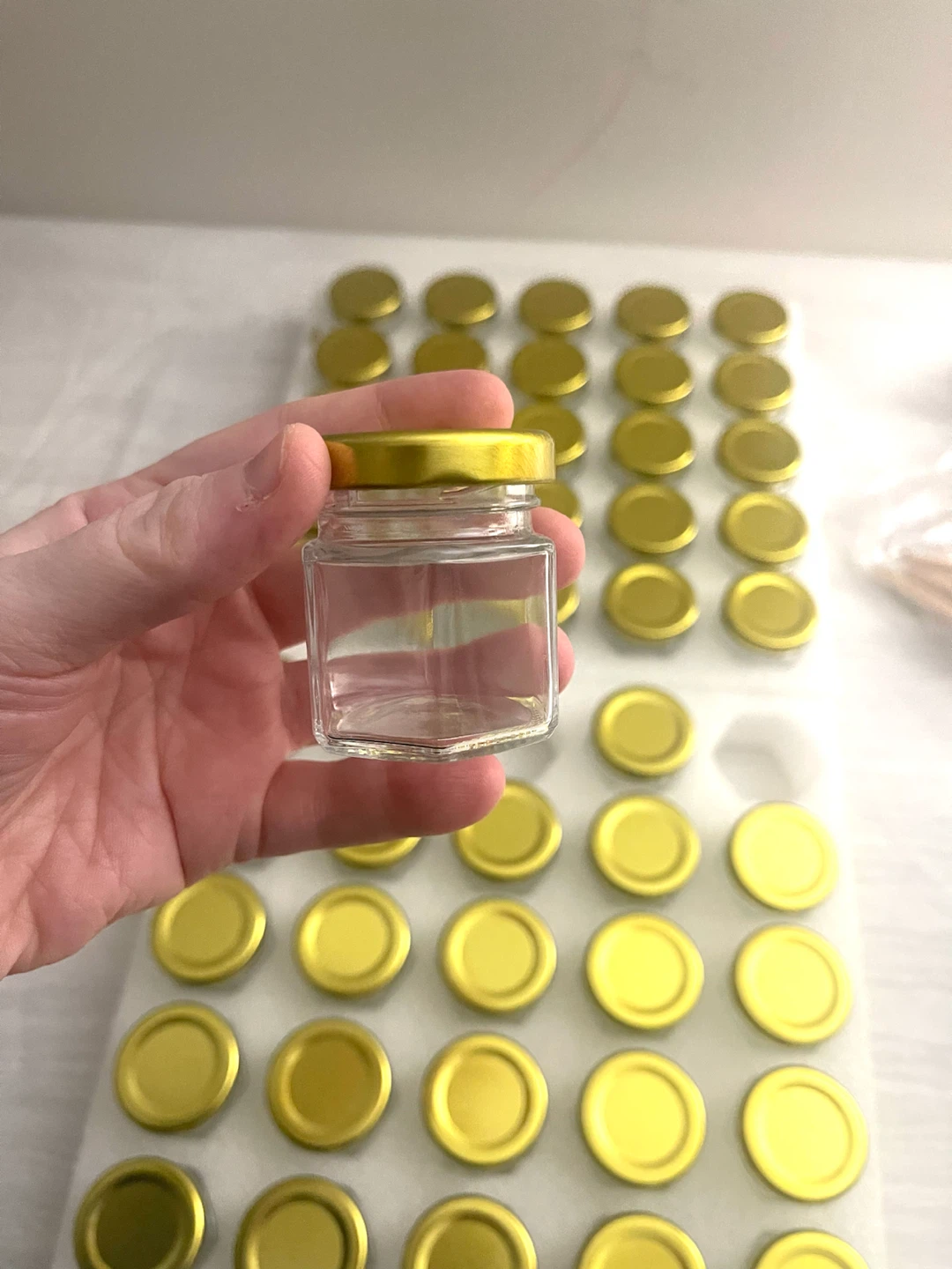 Set of 50 Mini Glass Jars with Gold Lids - photo 4