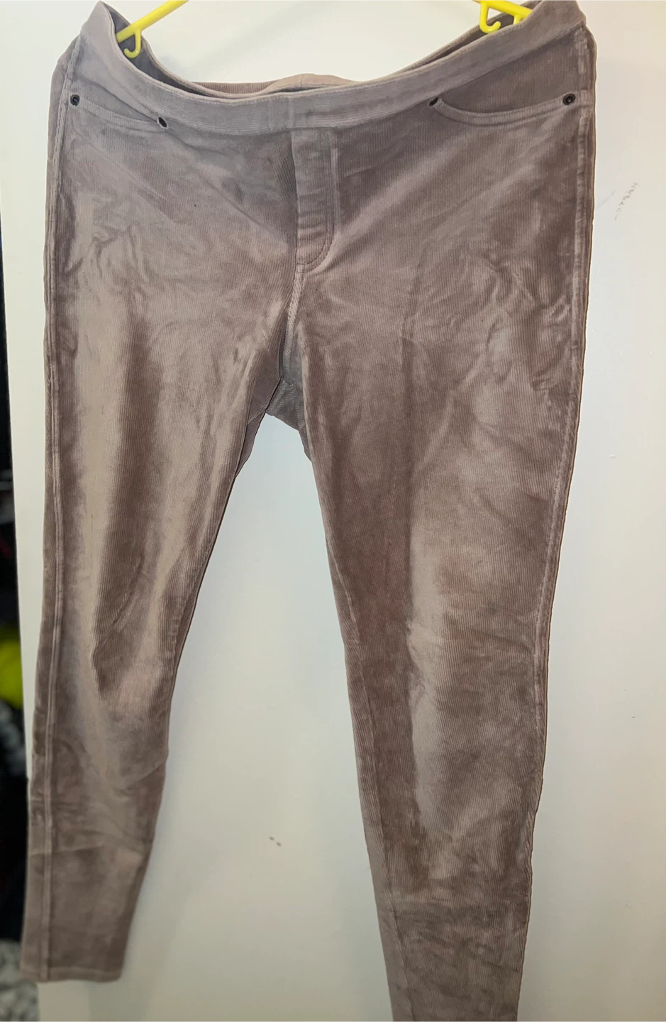 Hue Brown Corduroy Leggings