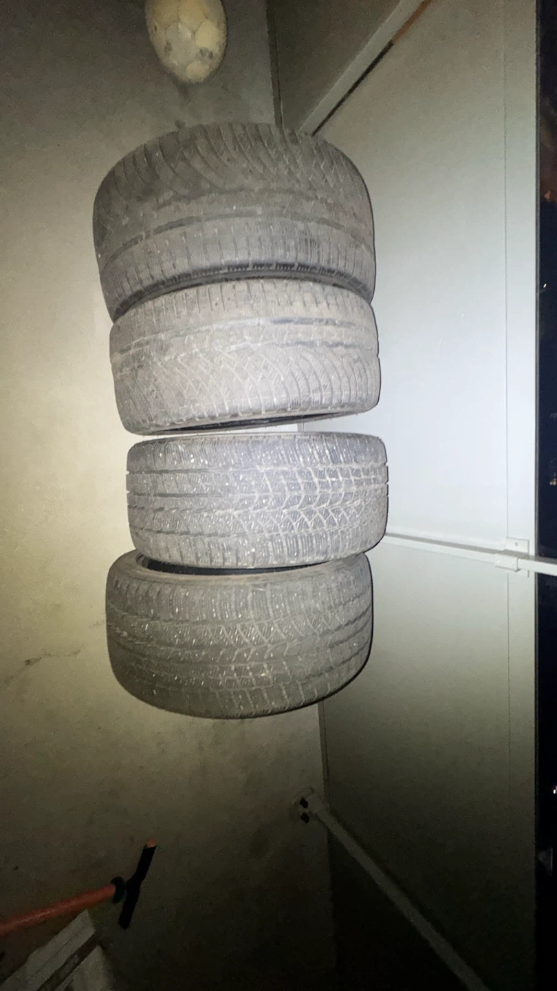 Set of 4 Michelin Tires 235/40R18