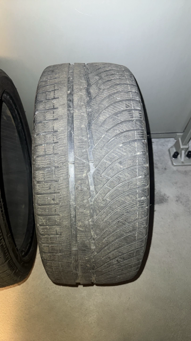 Set of 4 Michelin Tires 235/40R18 - photo 5