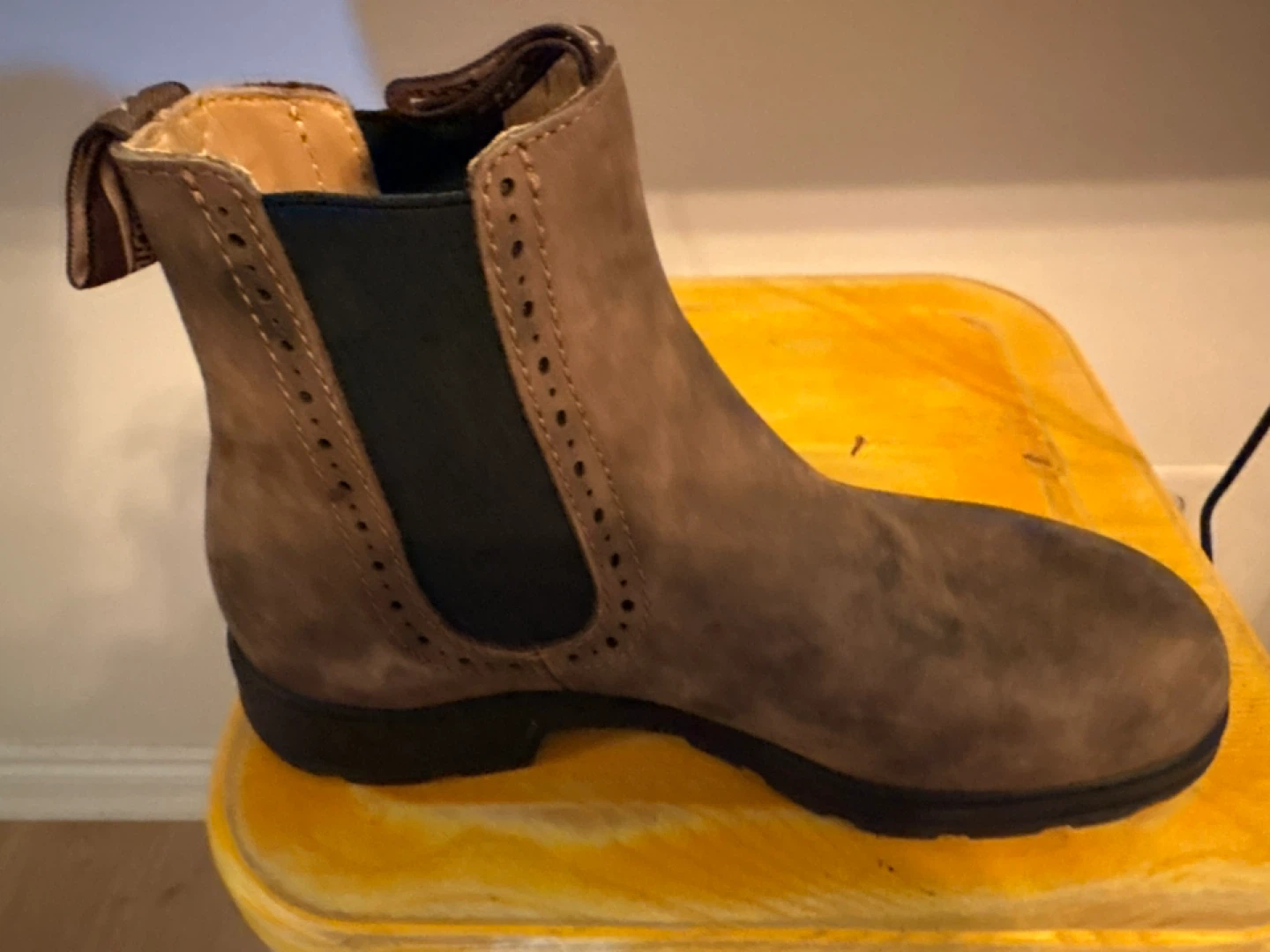 Taupe women's Blundstones size 8.5