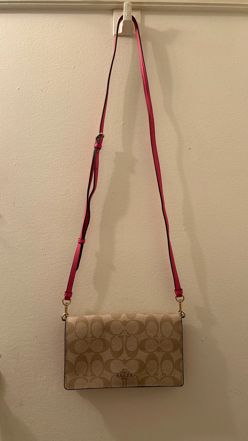Coach Signature Canvas Crossbody Bag