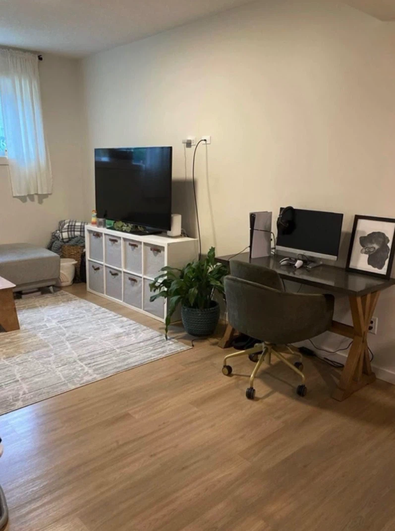 1 legal Basment for rent - photo 2