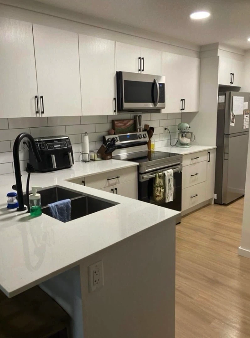 1 legal Basment for rent - photo 3