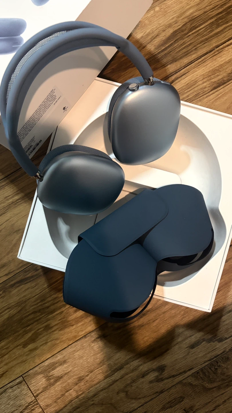 Apple AirPods Max Headphones - photo 2