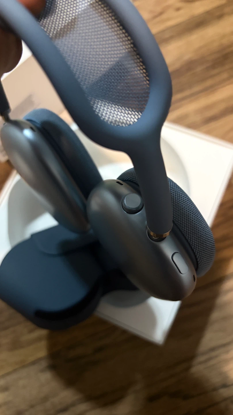 Apple AirPods Max Headphones - photo 3