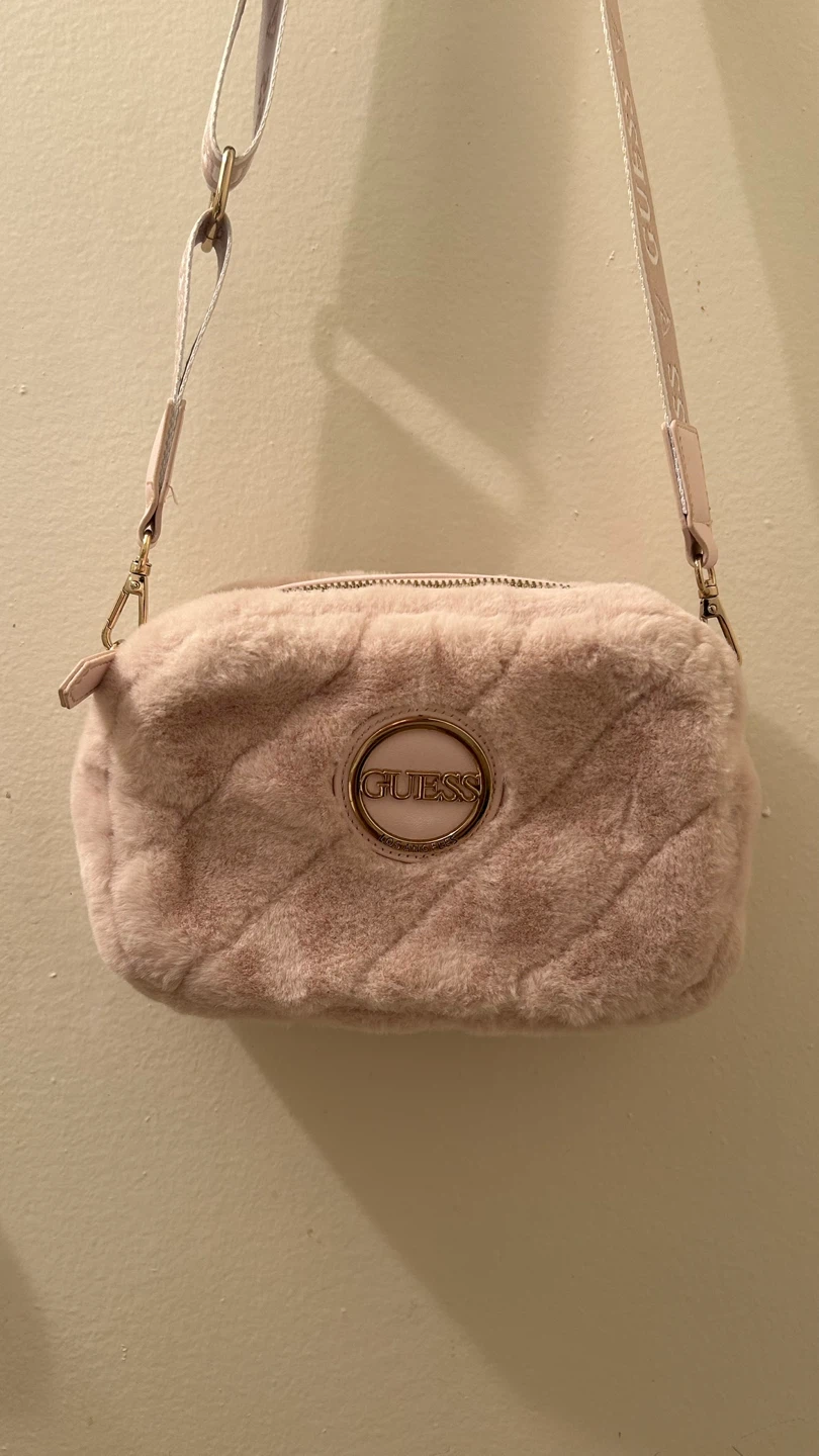 Guess faux fur crossbody bag - photo 2