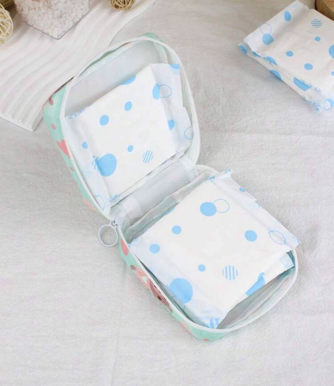 Mini travel makeup bag , cosmetic / pads organizer - photo 5