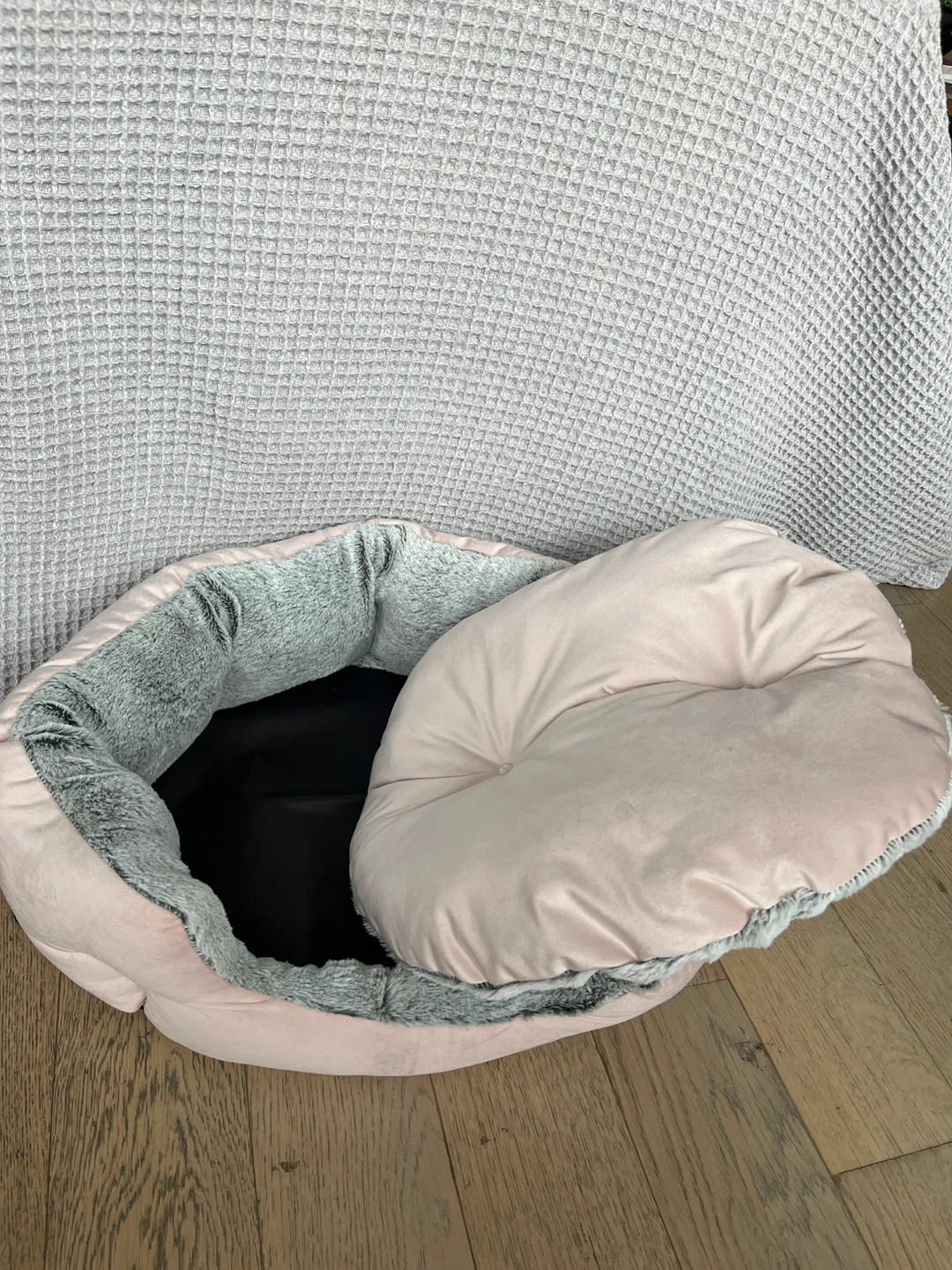 Soft Pink and Grey Pet Bed - photo 3