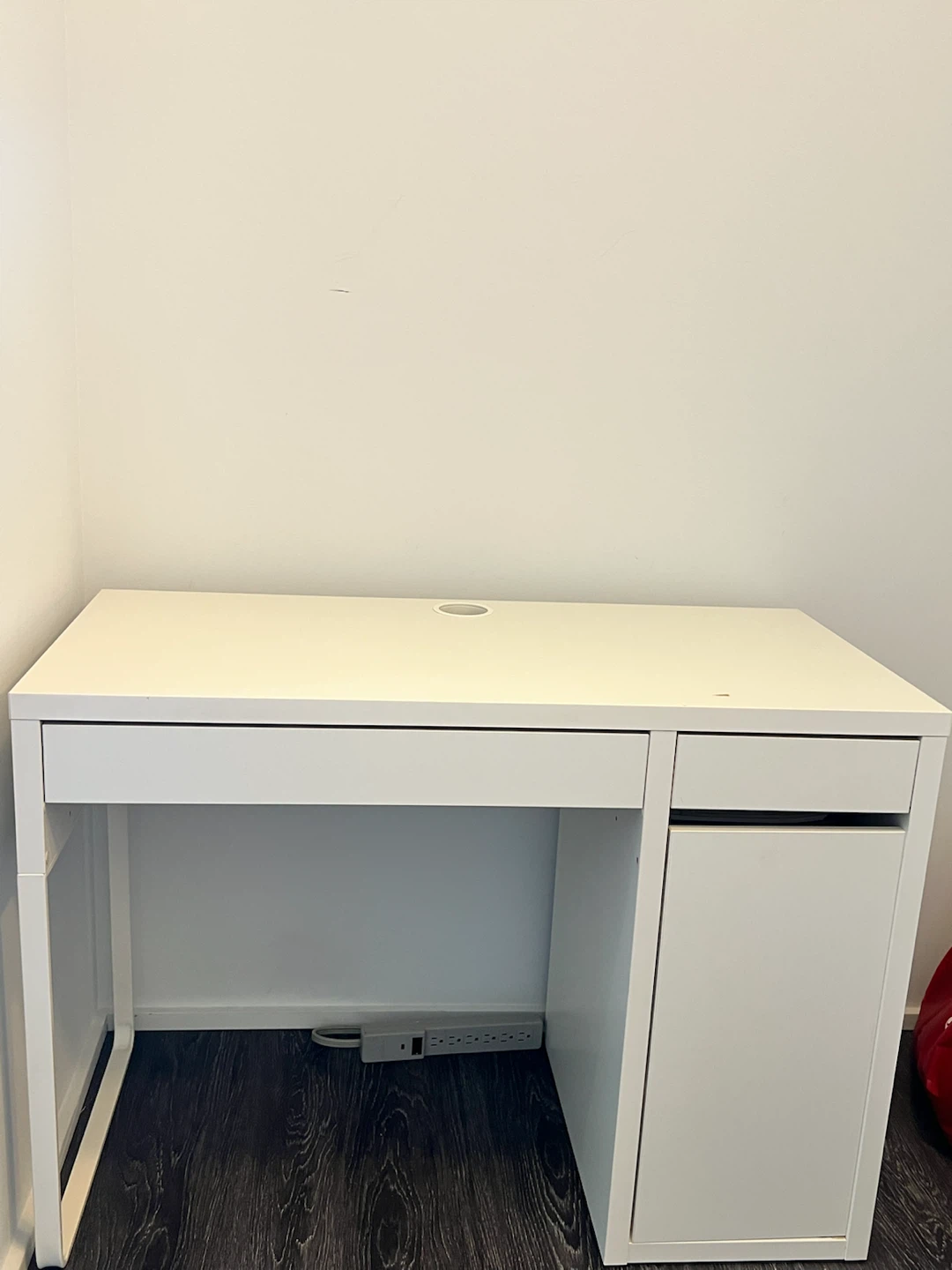 IKEA MICKE Desk, White - photo 2