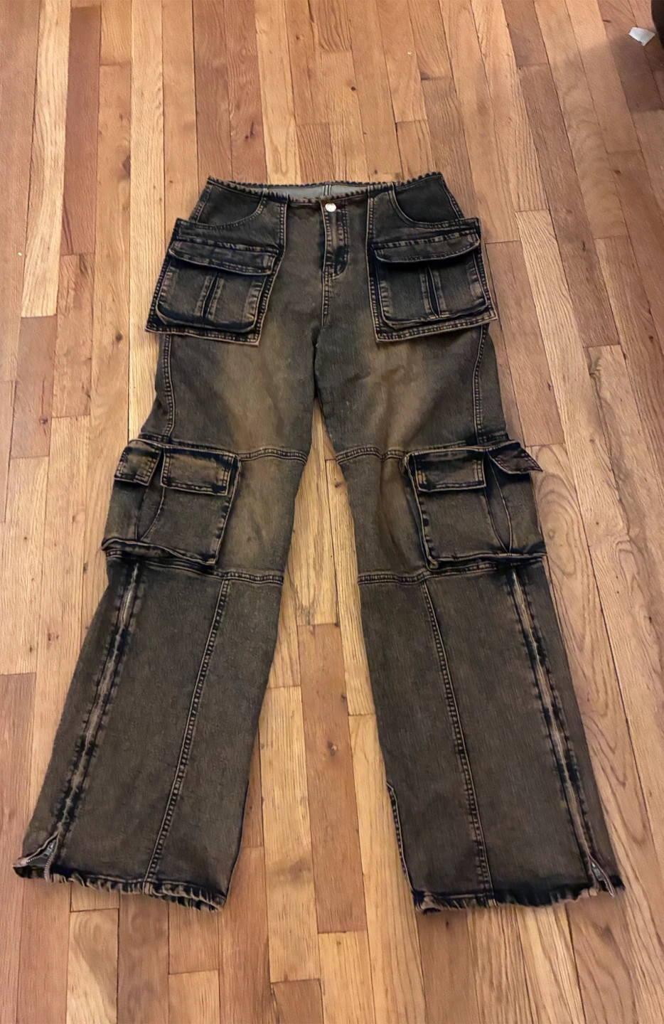 DANGEROUSLY IN LOVE CARGO JEANS by Brittany Marche - photo 4