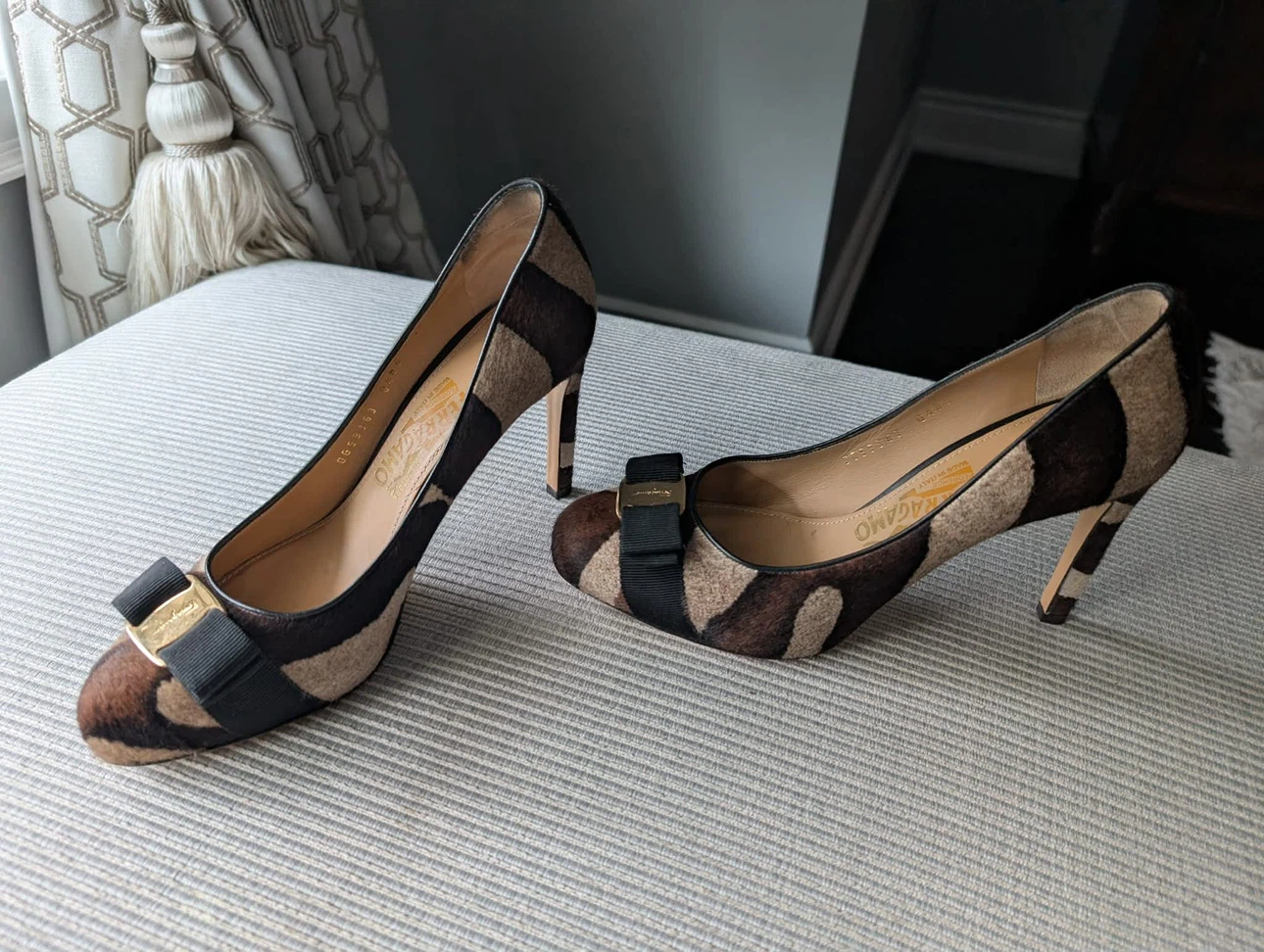 Salvatore Ferragamo Vara Bow Pumps - photo 4