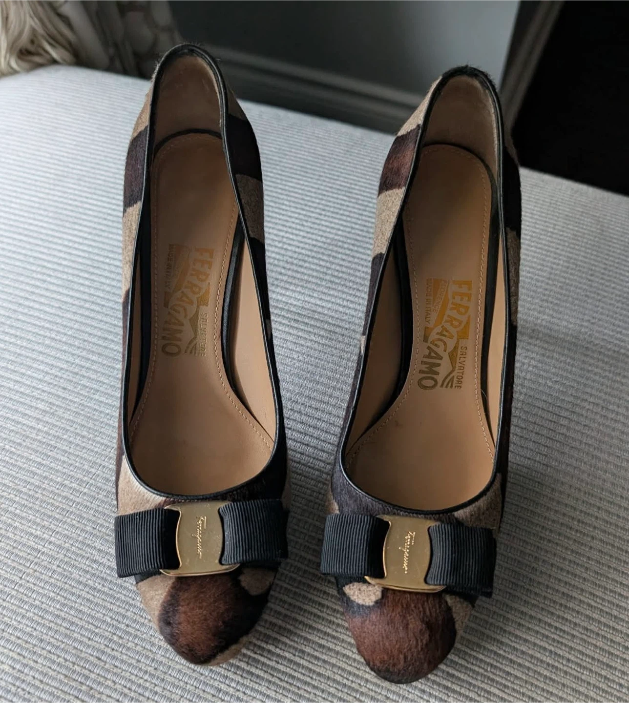 Salvatore Ferragamo Vara Bow Pumps - photo 5