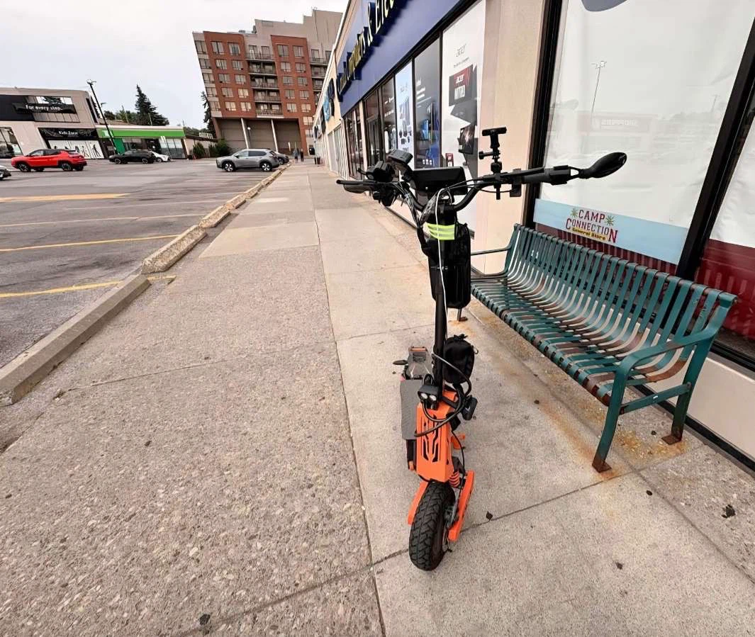 ARWIBON GT08 Dual-Motor Electric Scooter - $800 OBO - photo 2