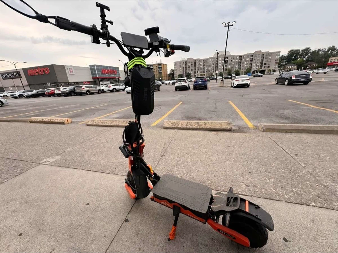 ARWIBON GT08 Dual-Motor Electric Scooter - $800 OBO - photo 3