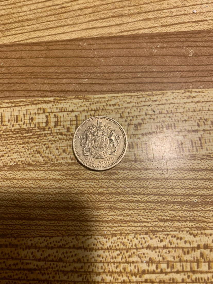 1983 British One Pound Coin - photo 2