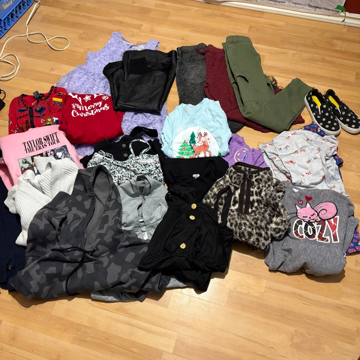 Assorted Girls Clothing Bundle Approx Size 10