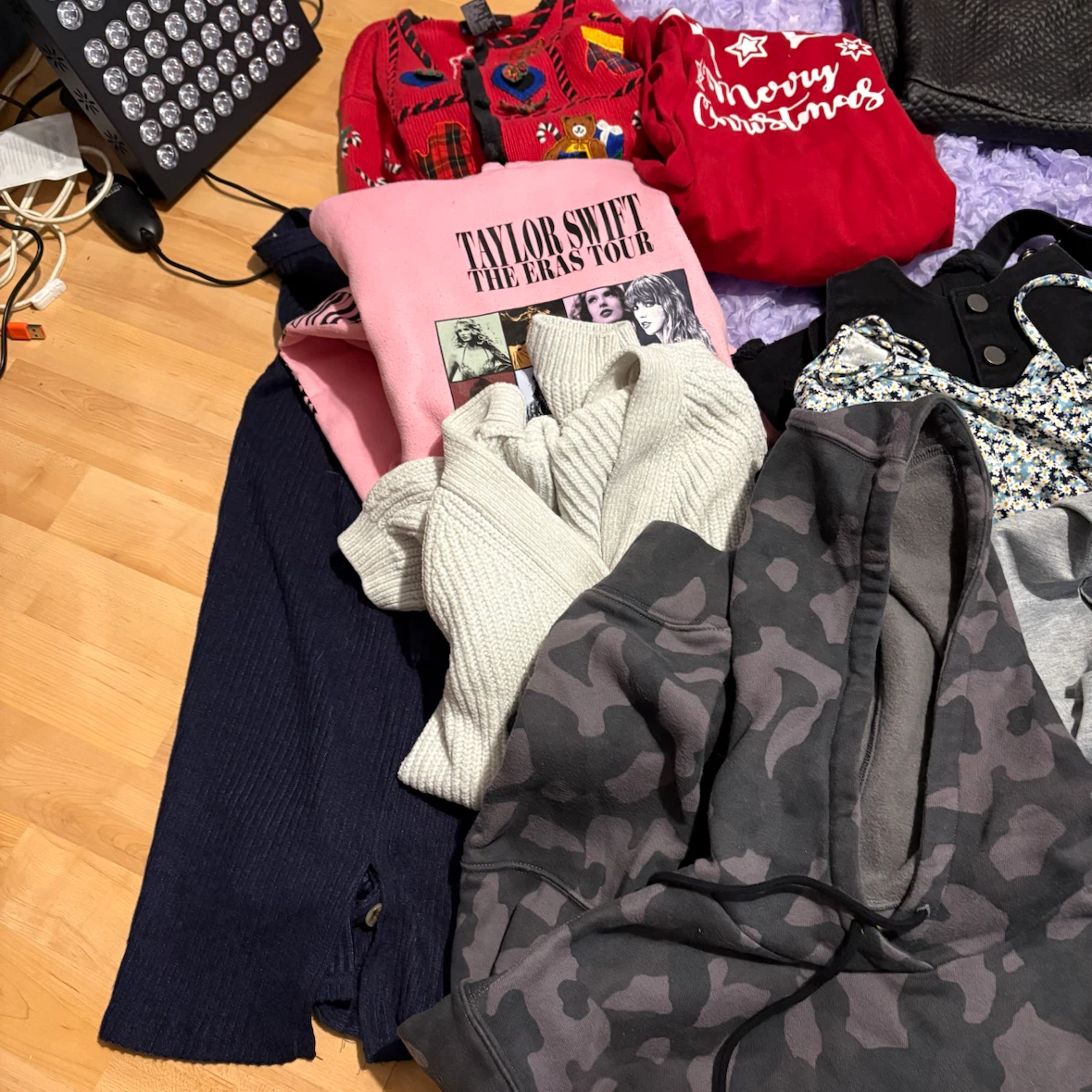 Assorted Girls Clothing Bundle Approx Size 10 - photo 3