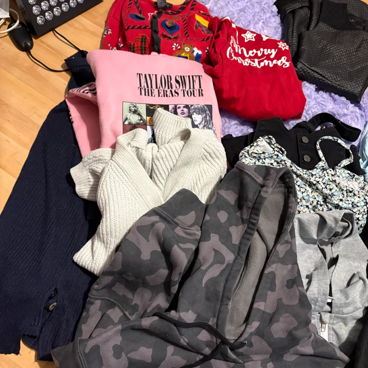 Assorted Girls Clothing Bundle Approx Size 10 - photo 4