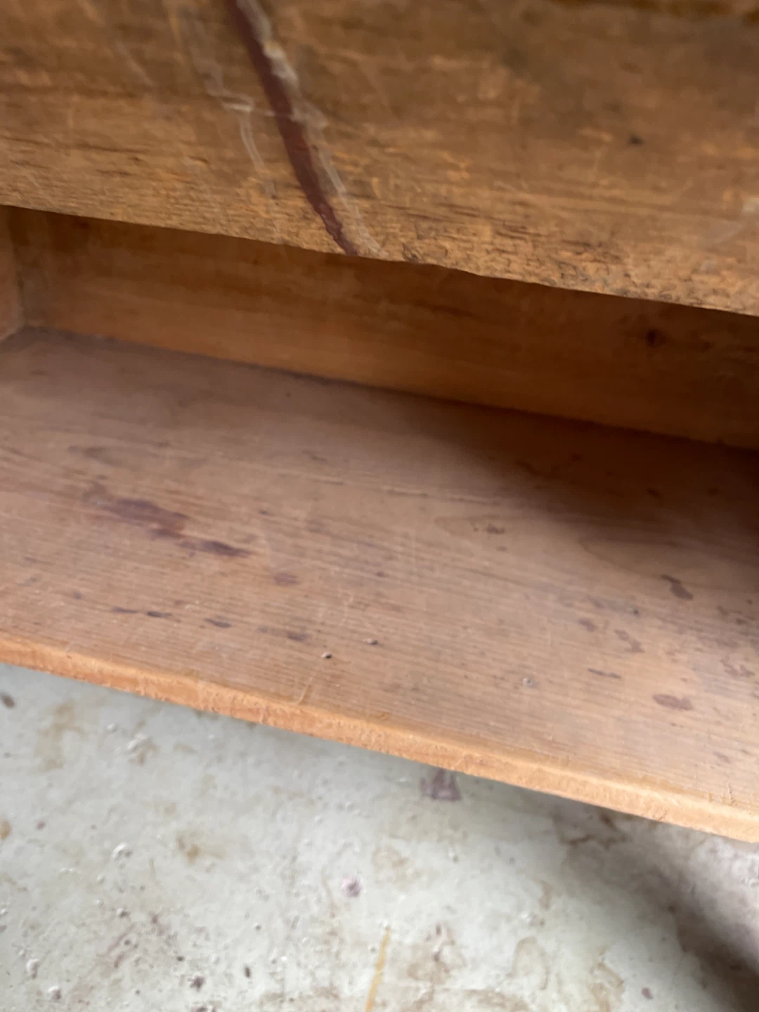Antique dough box/ table with storage - photo 4