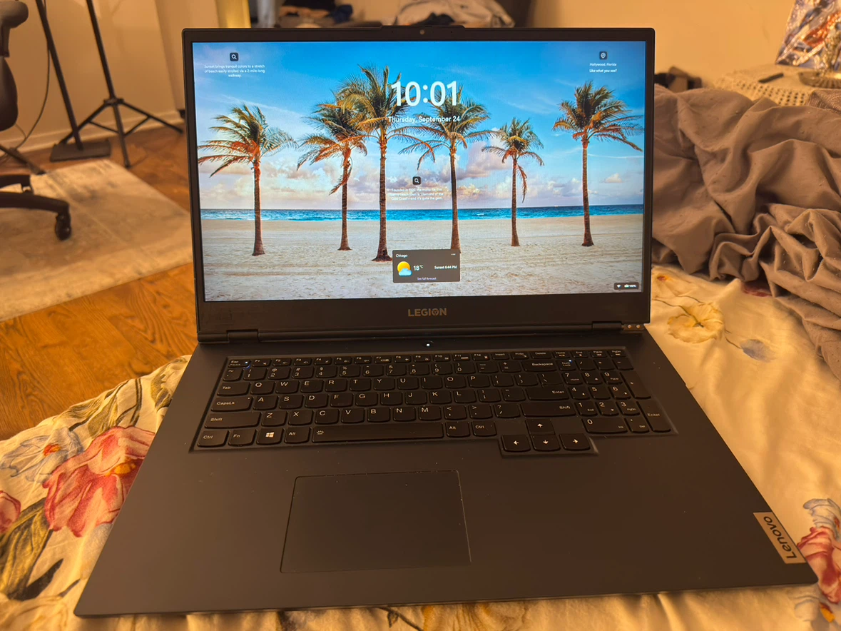 Lenovo Legion 5 17" - RTX 3060 (130W) / Ryzen 7 5800H / 16GB