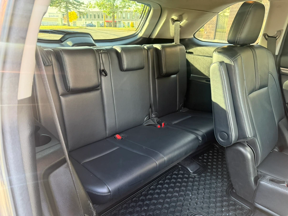 2017 Toyota Highlander SE - photo 5