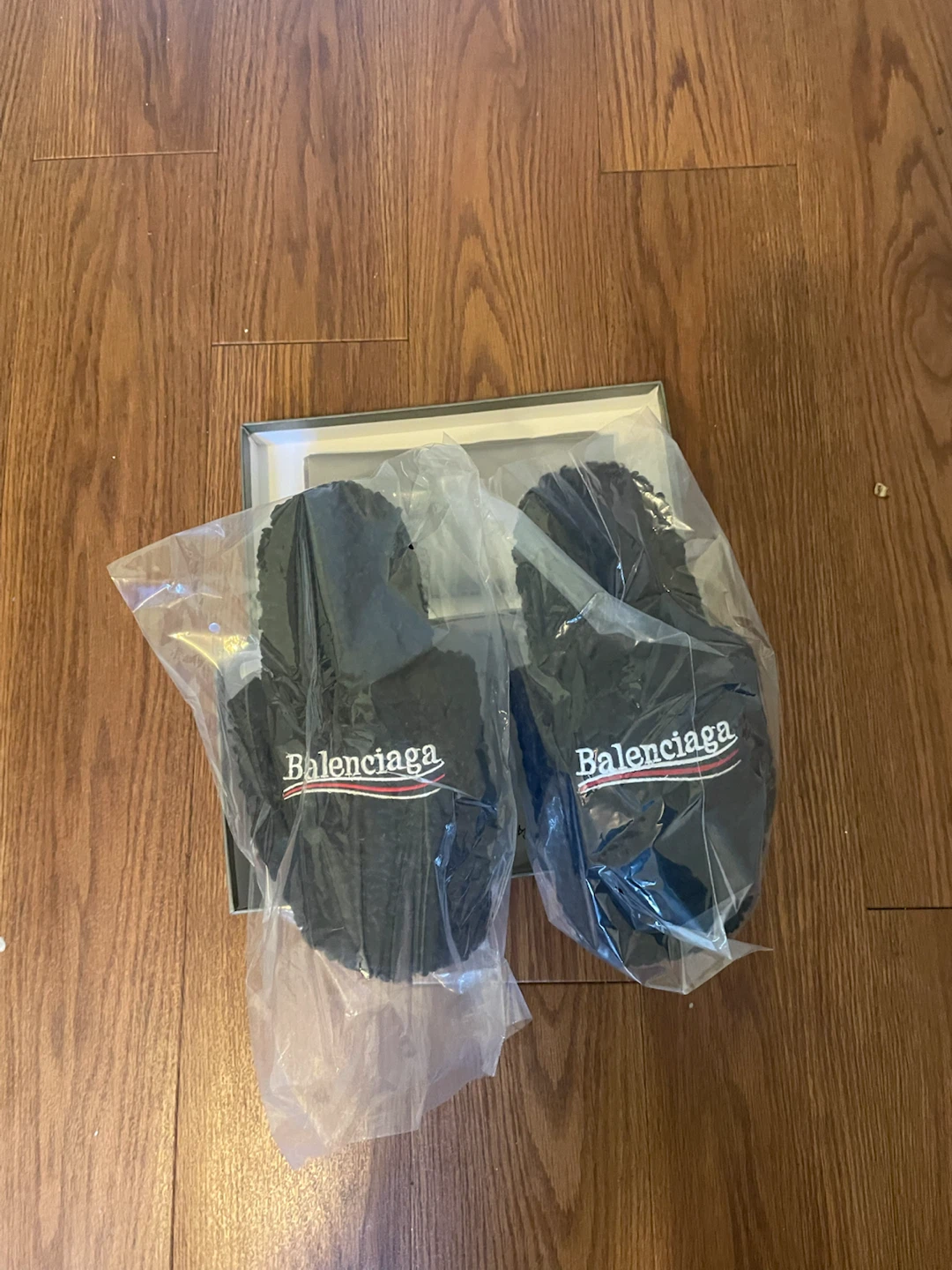 Balenciaga slide - photo 3