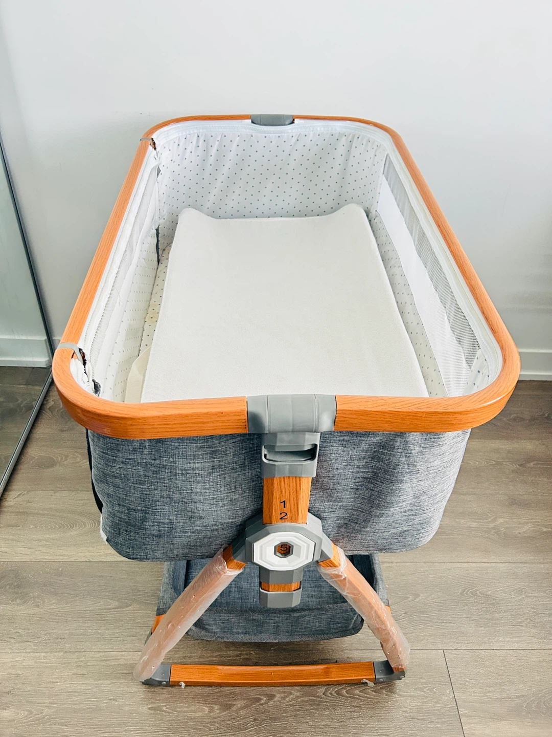 Baby Bassinet with mattress