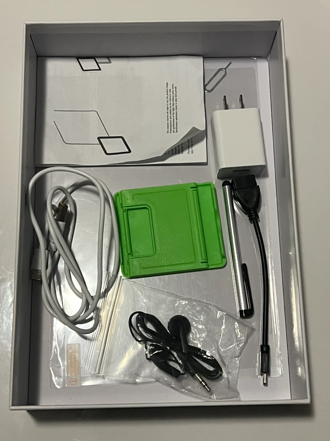 Android Tablet with Accessories - photo 3