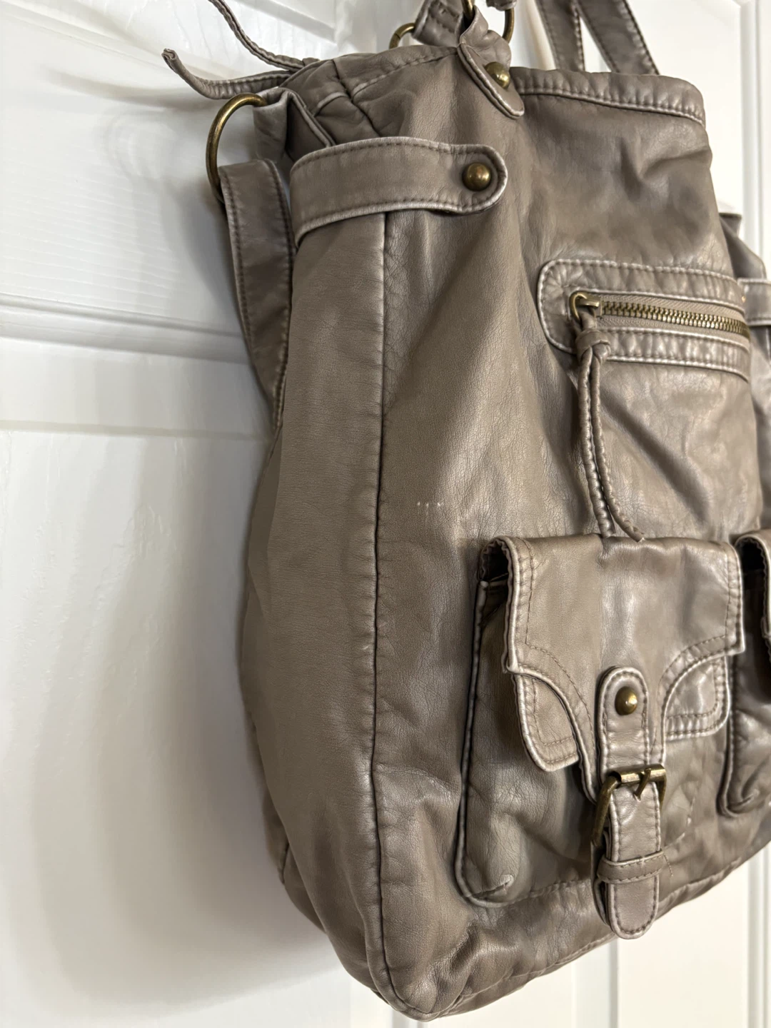 Mossimo Supply Co. Taupe Multi-Pocket Cargo Convertible Bag - photo 5