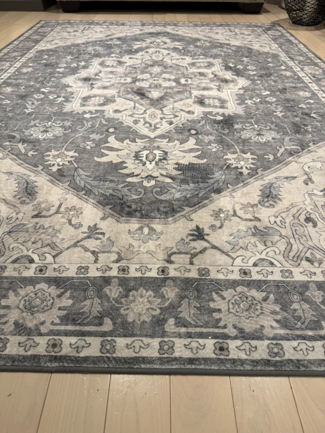 Ivory & Ash Grey Floral Area Rug - photo 2