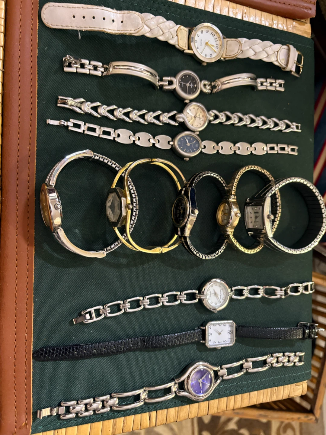 12 Women's Quartz Wristwatches  vintage - photo 2