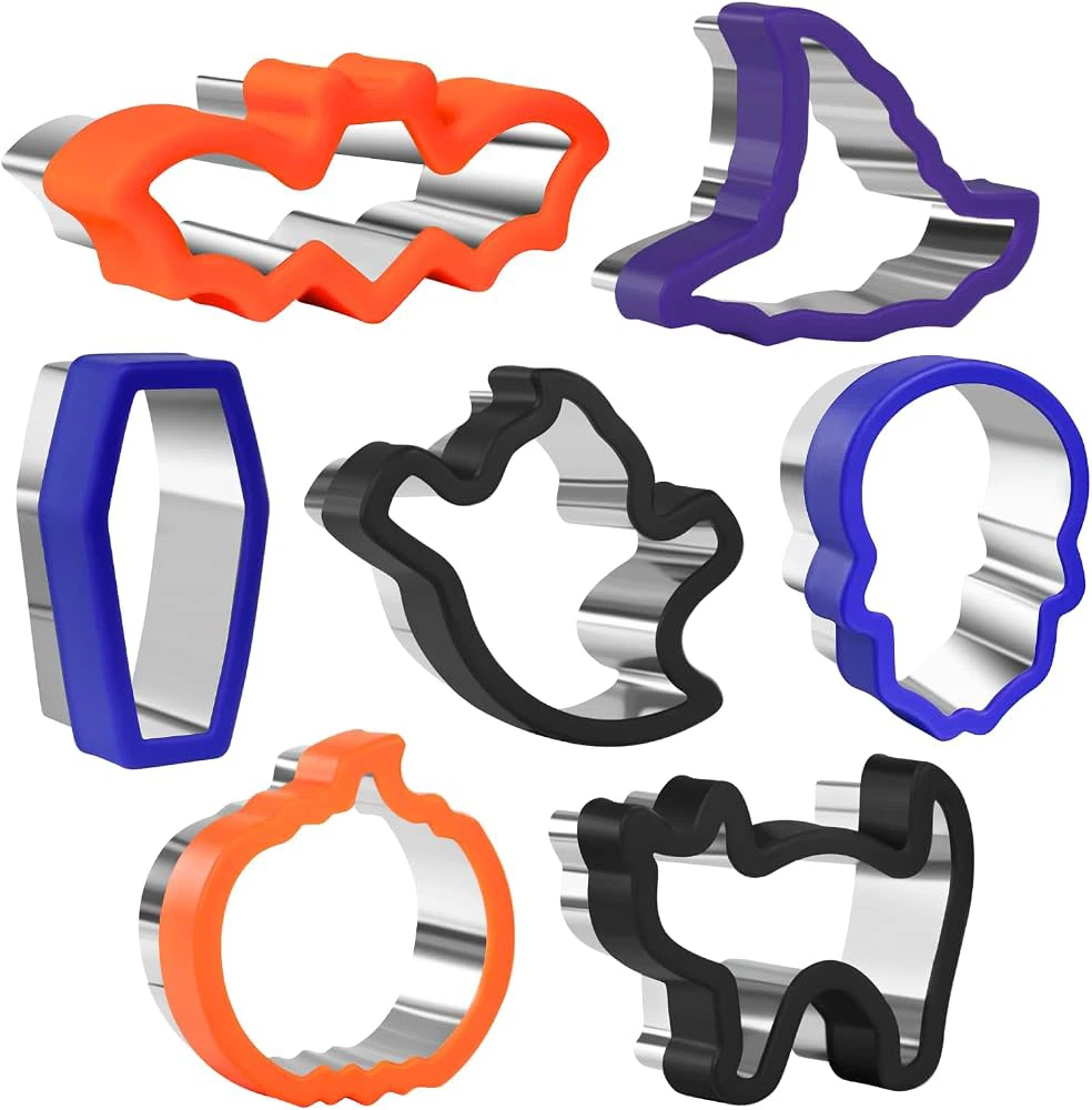 New Halloween cookies 7 pieces cutters