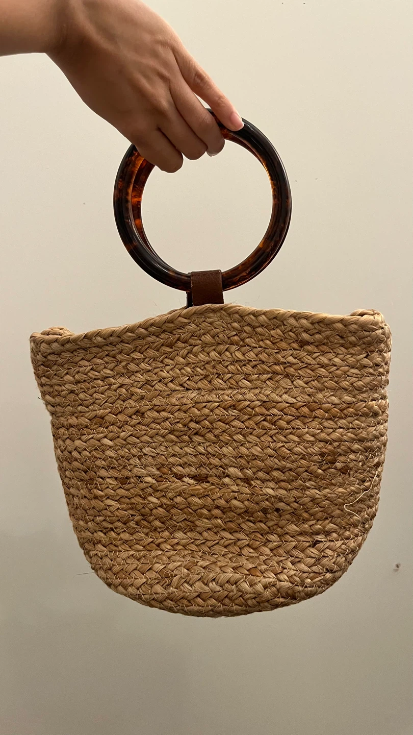 Woven Straw Handbag with Tortoiseshell Ring Handles