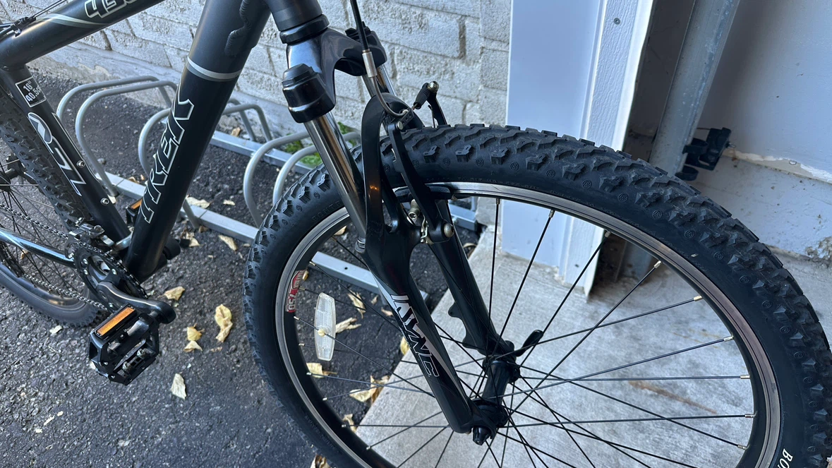 26” Trek 4300 Mountain Bike - photo 5