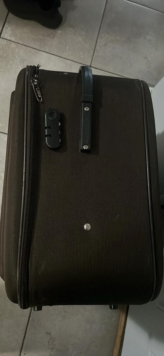 SwissGear Brown Travel Suitcase - photo 3