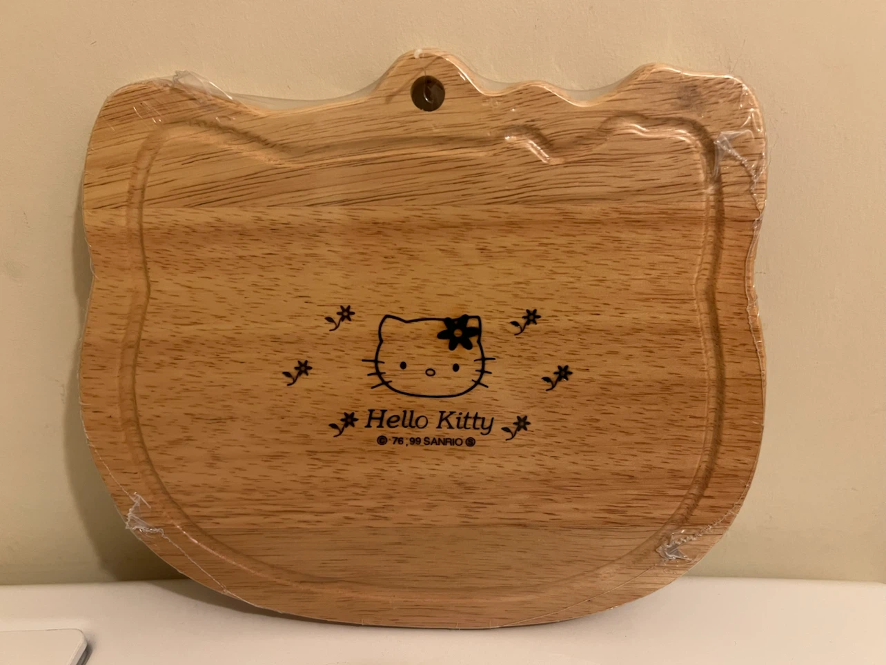 Hello Kitty Wooden Cutting Board
