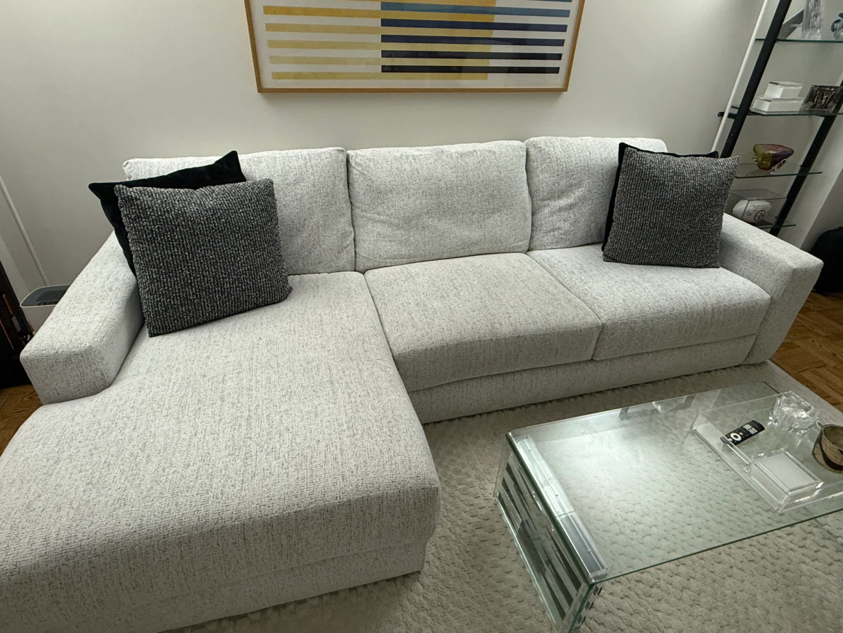 White/Gray 3+ Seater Sectional Sofa with Chaise