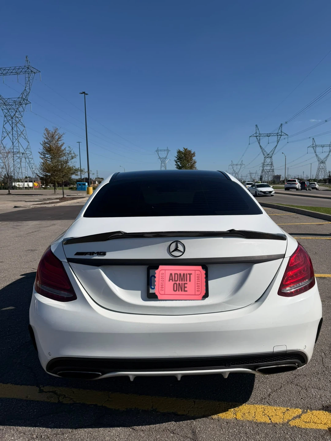 White Mercedes-Benz C300 AMG package - photo 2