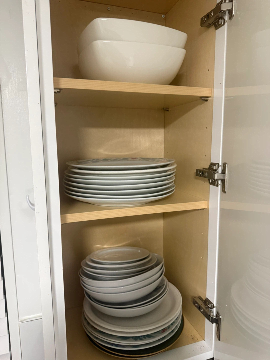 Assorted Dinnerware Set