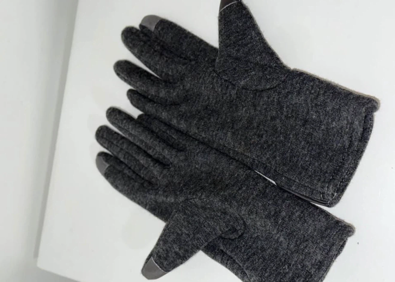 Columbia and Grey Knit Winter Gloves Bundle - photo 5