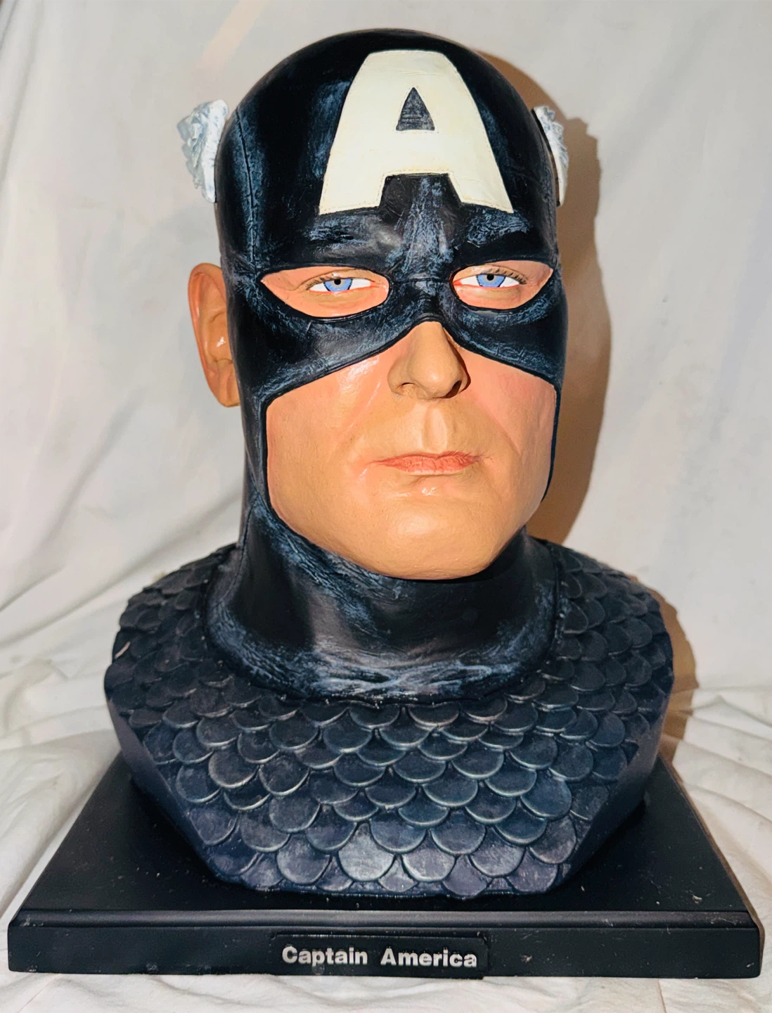 Marvel Captain America Alex Ross Life Size Bust - photo 2