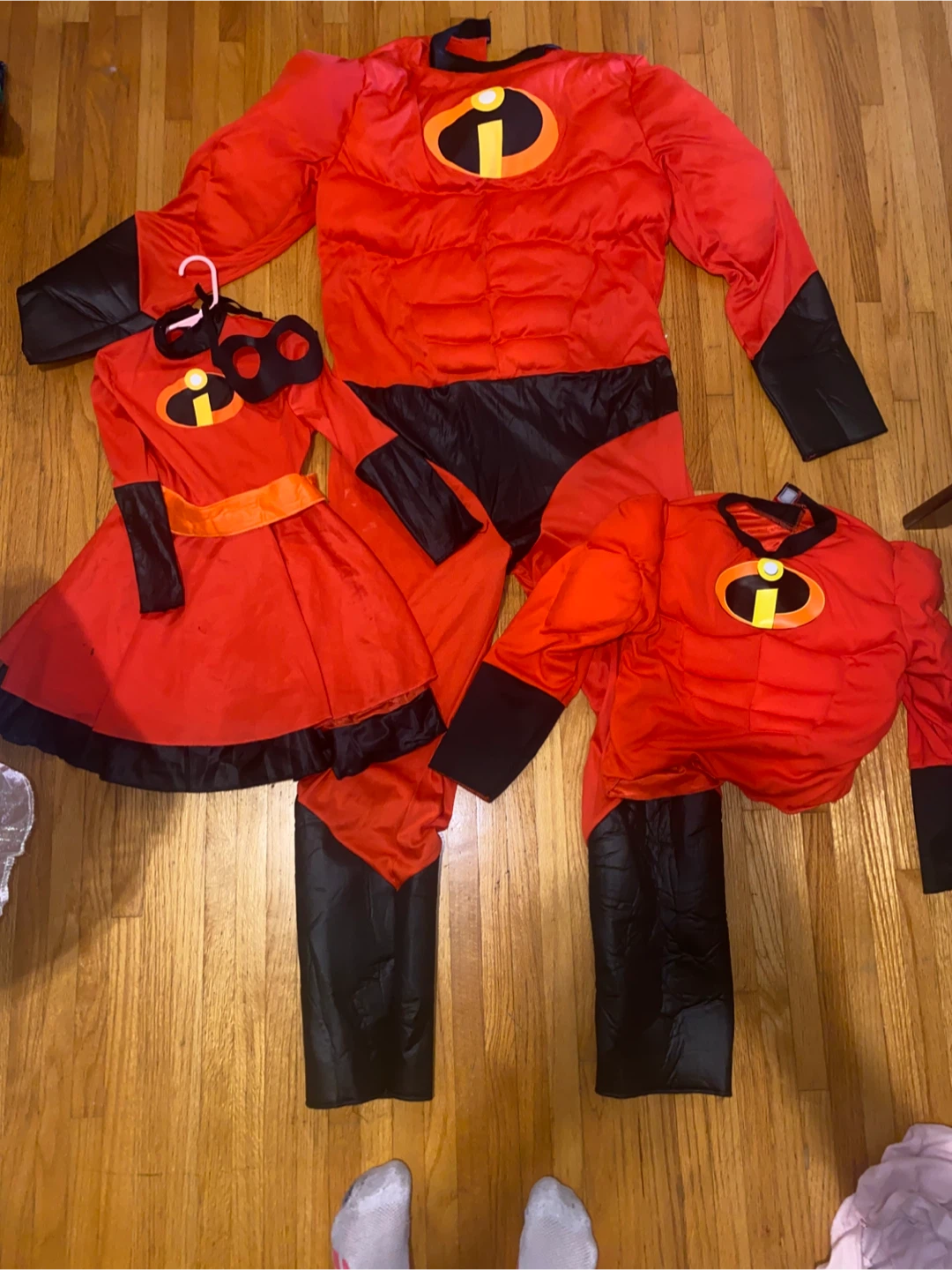 Incredibles Family Costume Set - photo 3