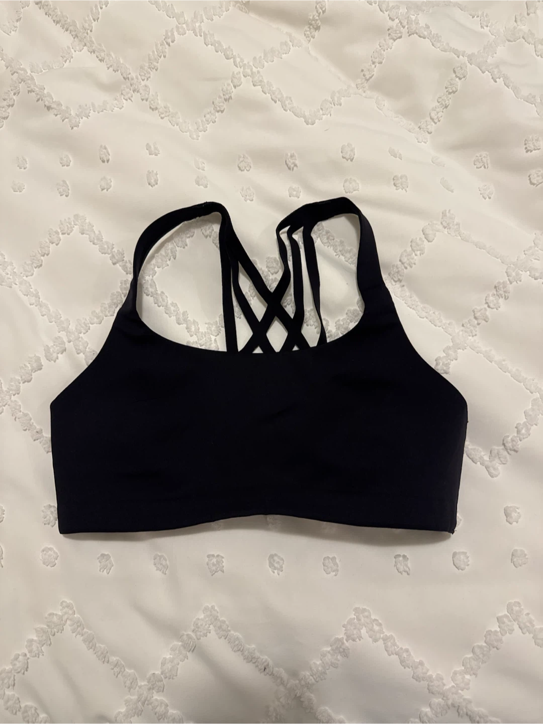 Lululemon Black Cross-Back Sports Bra - size 8 B/C cup