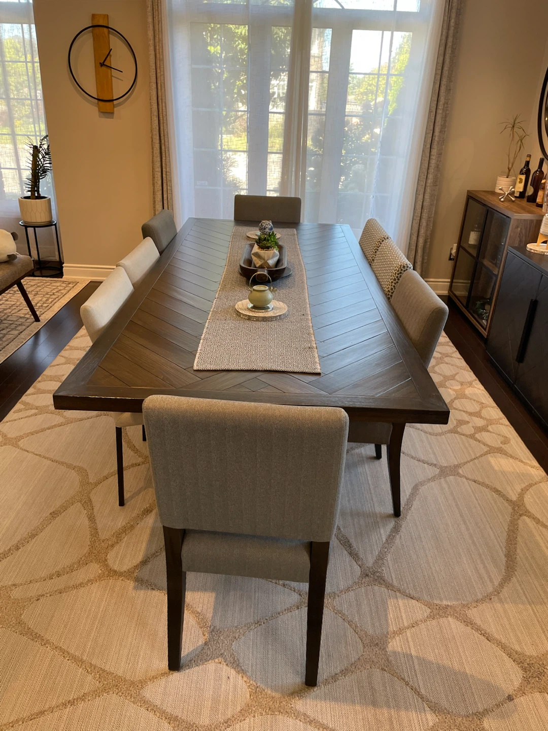 Dining Room Table with 8 Chairs - photo 2